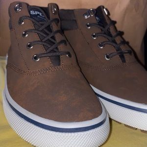 Men’s Sperry Halyard Chukka Sneaker Size 8.5 Dark Brown